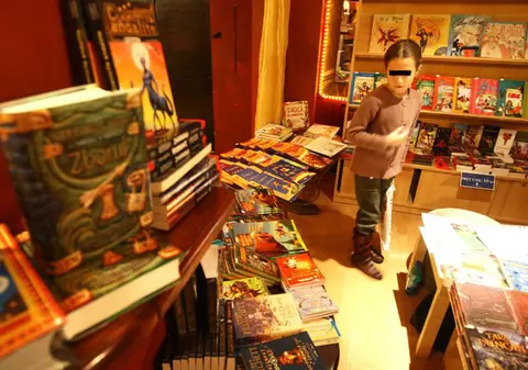 Târg de carte pentru copii, la Muzeul Antipa