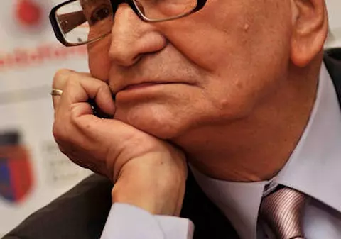 Are 94 de ani şi nu se dă bătut! Maestrul Radu Beligan dezvăluie secretul tinereţii veşnice! 