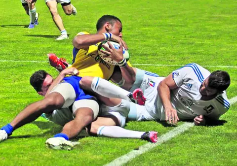 «Richard de România»! Cu Hihetah, un jucător britanic naturalizat în lot, naţionala a câştigat trofeul IRB Nations Cup