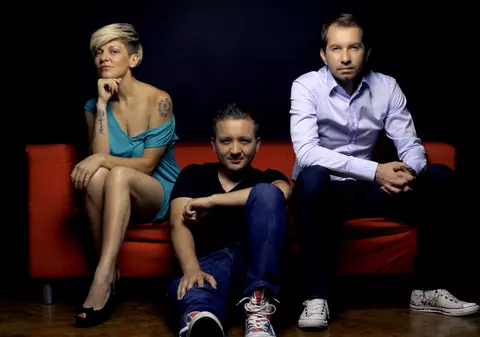 Hi-Q sărbătoreşte 17 ani prin muncă!