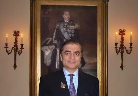 Prinţul Paul A DAT STATUL ÎN JUDECATĂ! Vezi CÂŢI BANI şi TERENURI cere!