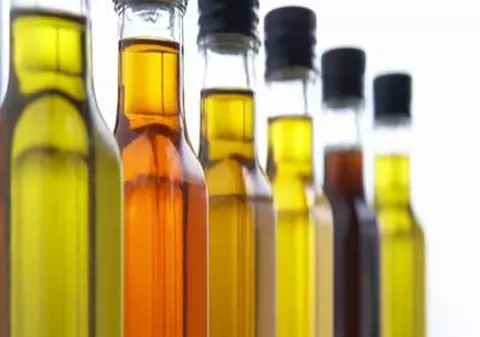 PÂNĂ ACUM SE CREDEA CĂ E SĂNĂTATE CURATĂ! Un tip de ulei poate provoca O FORMĂ GRAVĂ DE CANCER