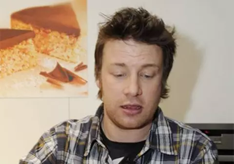 Celebritatea nu l-a scăpat pe Jamie Oliver de CONTROALE! Inspectorii sanitari I-AU ÎNCHIS UN RESTAURANT!