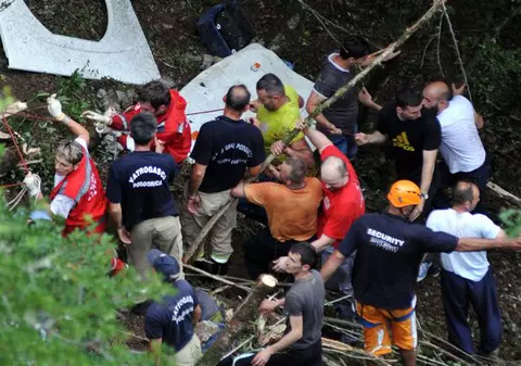 CE GEST! Vezi ce au făcut TAXIMETRIŞTII muntenegreni pentru jurnaliştii români care mergeau la tragedia de la Podgorica!