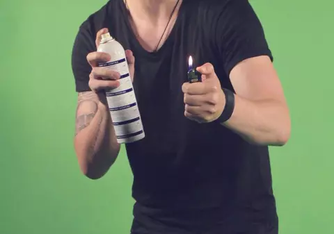 Cătălin Bordea, specialist în glume despre Oana Roman, s-a întâlnit faţă în faţă cu ONUCA! Vezi cum a reacţionat fiica lui Petre Roman!