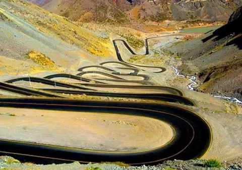 GALERIE FOTO Ai vrea să conduci pe această şosea? Uite cele mai frumoase drumuri din lume