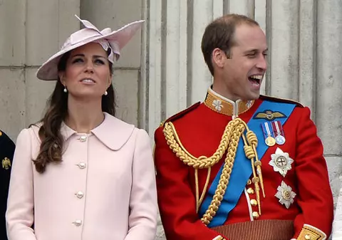 PRIMELE DECLARAŢII ALE PRINŢULUI WILLIAM, după NAŞTEREA BĂIEŢELULUI SĂU!