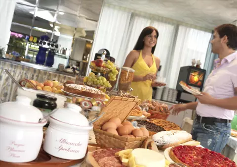 Ce să NU mănânci la all-inclusive