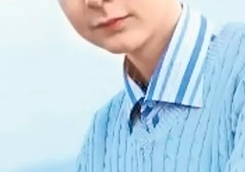 Olimpicul care luptă cu cancerul! Un elev eminent la fizică are nevoie de 1.200 de lei lunar, pentru tratament