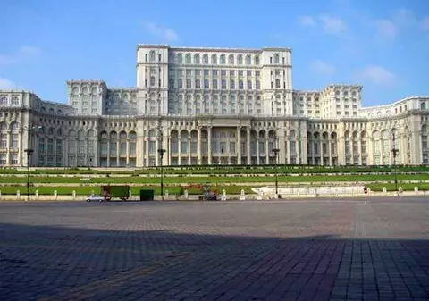 MĂSURI INCREDIBILE VOTATE DE ALEŞII NEAMULUI: Cum se împart banii în Casa Poporului