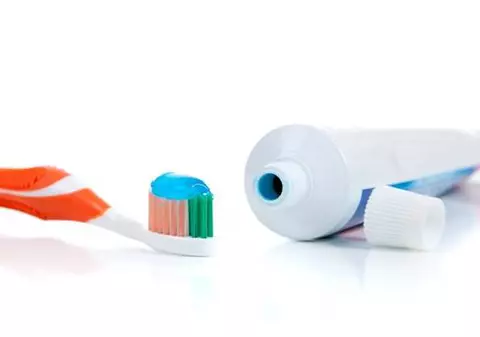 8 întrebuinţări ale pastei de dinţi