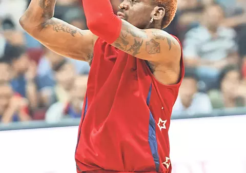 Fostul baschetbalist american Dennis Rodman vrea premiul Nobel pentru pace