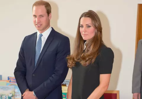 Ce se va întâmpla dacă Ducesa Kate va naşte gemeni? Cine va moşteni tronul?