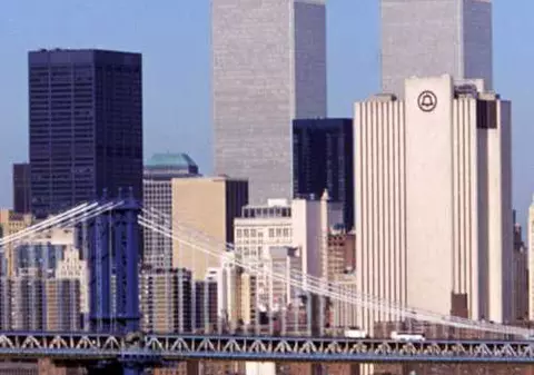 INCREDIBIL! Proprietarul World Trade Center din New York VREA COMPENSAŢII din partea COMPANIILOR AERIENE ale căror avioane au lovit cele două turnuri!