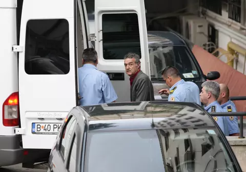 Cutremur la Jilava! Ce fac puşcăriaşii la meciurile Stelei