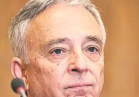 Isărescu, pe urmele aurului ascuns la Tismana