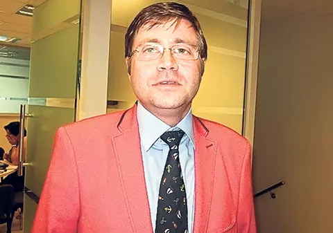 Becurile din Bucureşti vor lumina în funcţie de trafic