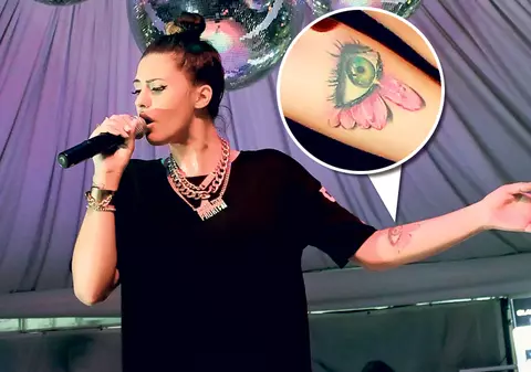 ANTONIA şi OCHIUL CARE PLÂNGE. Ce vrea să ne transmită ARTISTA?