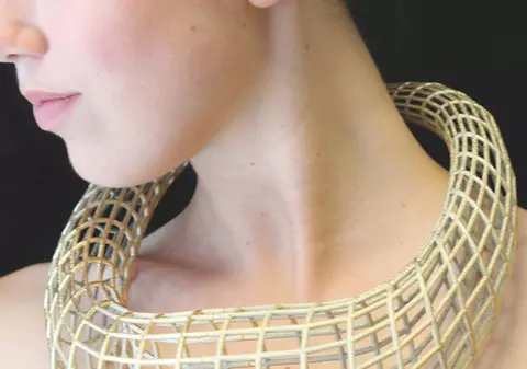 Tu ai purta AŞA CEVA? Vezi cum arată BIJUTERIILE cu HAMSTERII ŞI PUI VII! FOTO