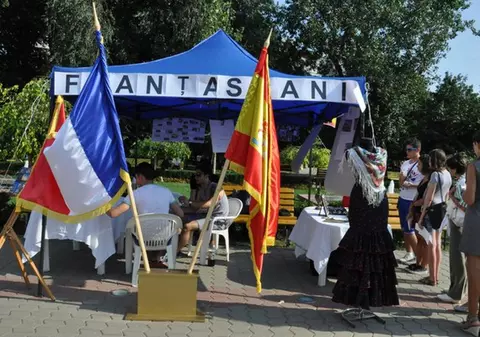 Parlamentul Local al Tinerilor, ÎN ACŢIUNE! Iată cum au reuşit o mână de liceeni entuziaşti să organizeze un EVENIMENT INEDIT! FOTO
