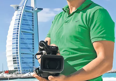 Cel mai tare job! Ai salariu de 100.000 $ şi vizitezi toată lumea