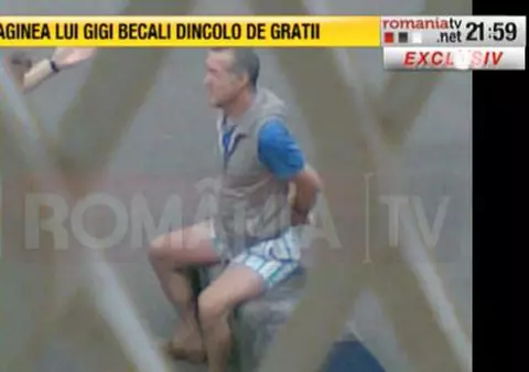 Deţinuţii care L-AU FILMAT PE Becali au fost IDENTIFICAŢI! Vezi ce SANCŢIUNI vor primi!