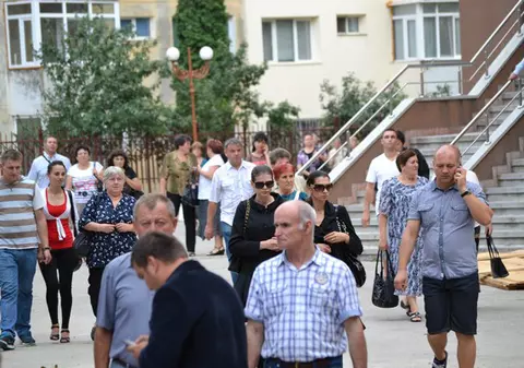 Sfâşietor! Monica Gabor a făcut noapte albă la căpătâiul mamei ei! | FOTO