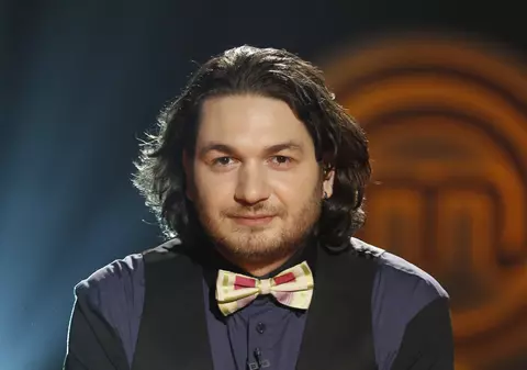 Chef Florin Dumitrescu se pregăteşte de botez! Vezi ce VEDETE îi vor năşi fetiţa!
