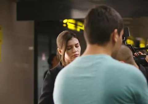 FOTO EXCLUSIVE. Monica Gabor a ajuns în România! Vedeta e distrusă de durere!