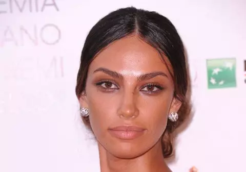 Mădălina Ghenea, mai provocatoare ca niciodată! EROTISM PE BICICLETĂ! | FOTO