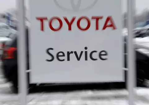 Toyota, Honda şi Nissan recheamă în service maşini vândute în România