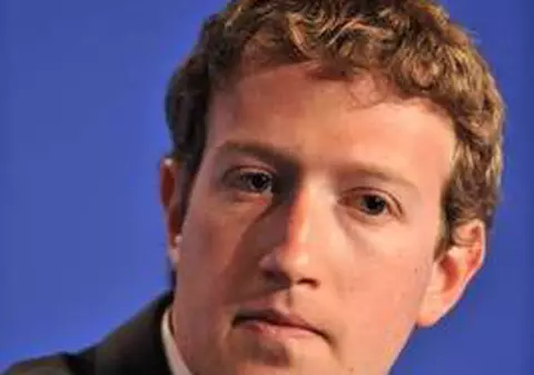 Hackerul care i-a spart parola de Faceboook lui Zuckerberg A DAT LOVITURA! Vezi ce sumă a primit pentru isprava sa