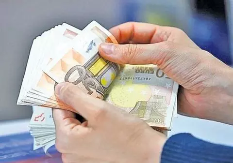 Pare de necrezut, dar şi băncile pot fi păcălite. Vezi cum a ajuns un rus să ceară daune de 546.000 de euro
