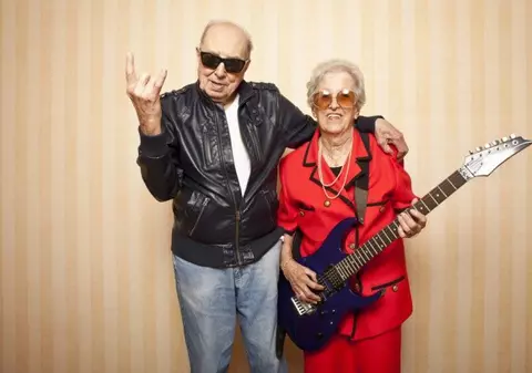 Bunicuţe cool. Care sunt cele mai tari pensionare