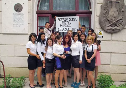 Mulţumesc, domnule diriginte! 