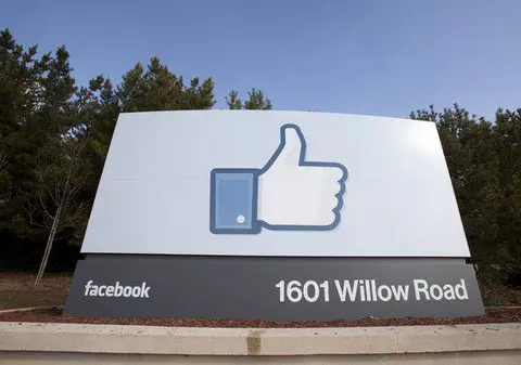 Facebook a acceptat să plătească pentru că a folosit datele utilizatorilor  în scopuri publicitare