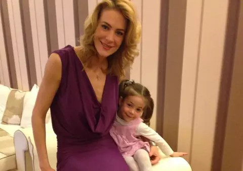 CE JOB şi-a GĂSIT ROXANA CIUHULESCU după ce A PLECAT DE LA PRO TV şi cât VA CÂŞTIGA!