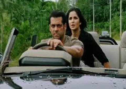 Salman Khan, în România, ÎMPREUNĂ CU FOSTA IUBITĂ INDIANCĂ!