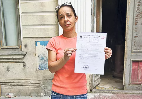 Ne scriu cititorii | «Suntem la un pas de a fi evacuaţi din casă»