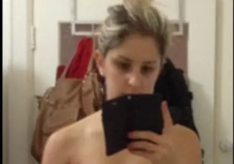 SCHIMBARE INCREDIBILĂ! Vezi cum s-a transformat fata asta în 15 minute! FOTO