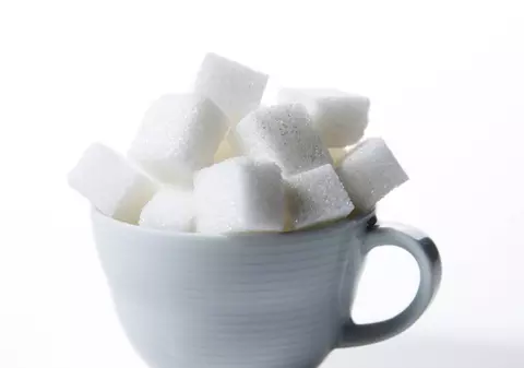 Zahărul accentuează ridurile. Află şi alte lucruri pe care nu le ştii despre acest aliment 