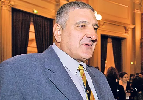Rică Răducanu, fost Portar al naţionalei, ştie formula magică: «Să intre toți steliştii»