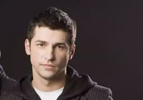 Aţi mai văzut BĂRBAT ÎN BLUZĂ-ROCHIE? Doru Todoruţ a şocat obiectivele foto cu apariţia sa la Media Music Awards | FOTO