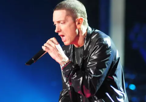 Cum arată casa în care a copilărit Eminem, scoasă la licitaţie pentru 1 milion de dolari