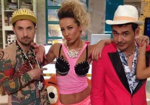 BAT CLOPOTELE DE NUNTĂ la "Neatza"! Vezi CINE va ajunge în faţa altarului! 