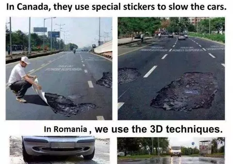 AFIŞUL ĂSTA E MAI VIRAL CA VIROZA! Tipic românesc: facem HAZ DE NECAZ de GROPILE URIAŞE din şosele