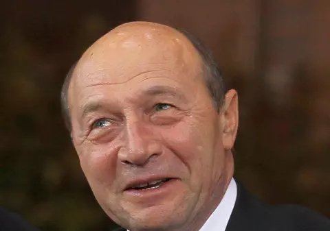 Traian Băsescu, huiduit la Ţebea - VIDEO