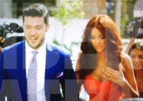 Bianca Drăguşanu şi Victor Slav RIDICĂ SEMNE DE ÎNTREBARE la cununie! S-o fi întâmplat ceva?