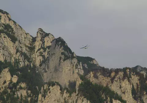 Intervenție în Bucegi pentru coborârea unui bărbat bolnav cronic