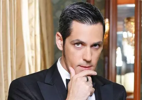 EXCLUSIV. Ştefan Bănică A ADOPTAT ACEEAŞI STRATEGIE cu Andreea Marin şi Lavinia Pârva